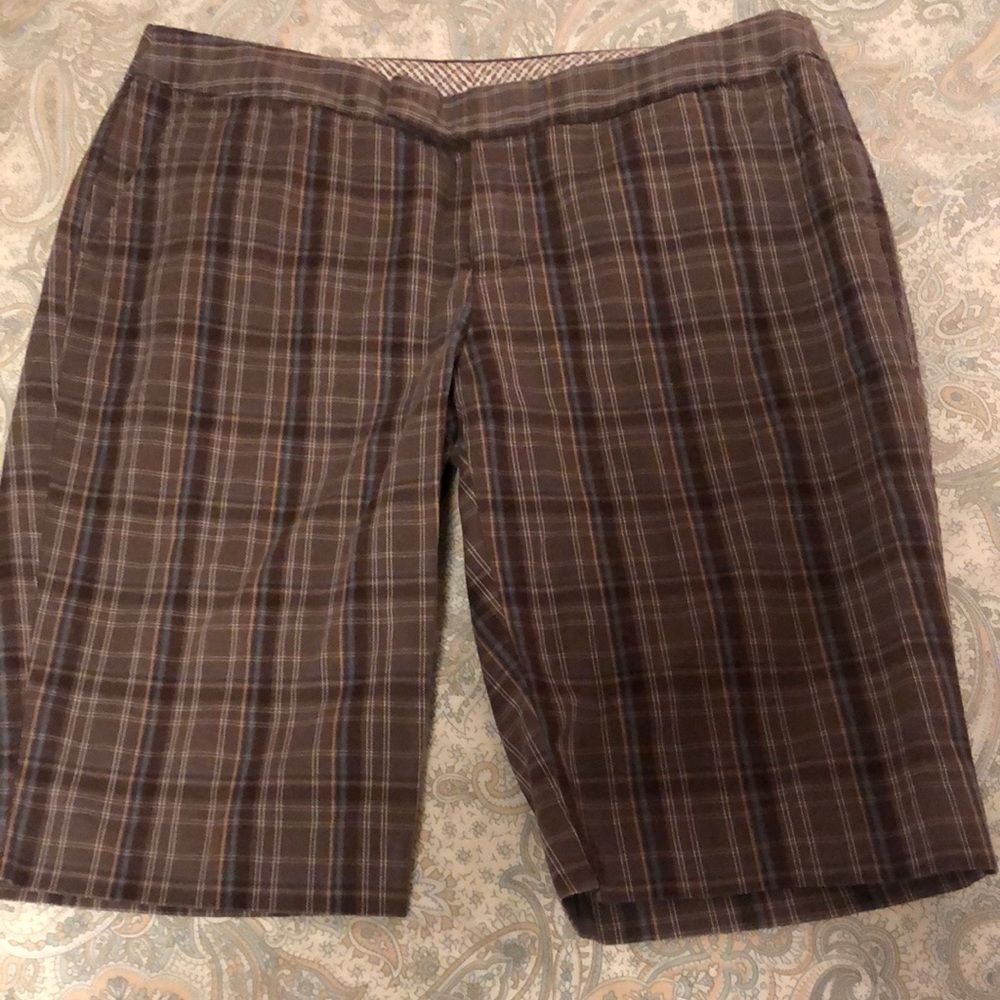 Banana Republic Bermuda shorts sz 8